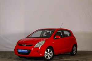 Хетчбэк Hyundai i20 2010 года, 719000 рублей, Тюмень