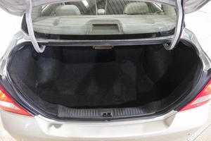 Седан Nissan Tiida Latio 2005 года, 439000 рублей, Новокузнецк