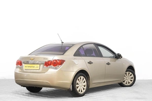 Седан Chevrolet Cruze 2010 года, 649000 рублей, Барнаул