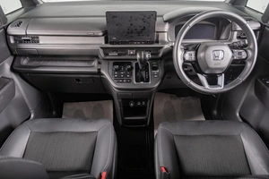 Минивэн Honda Stepwgn 2022 года, 3499000 рублей, Томск