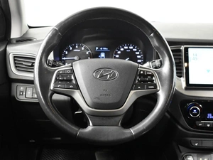 Седан Hyundai Solaris 2017 года, 1285900 рублей, Казань