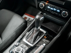 Хетчбэк Mazda Axela 2016 года, 1405000 рублей, Красноярск