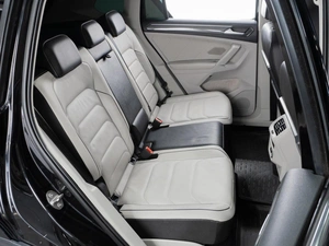 Внедорожник Volkswagen Tiguan 2018 года, 2599000 рублей, Тюмень