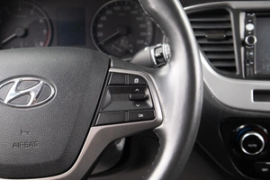Седан Hyundai Solaris 2018 года, 1319000 рублей, Оренбург