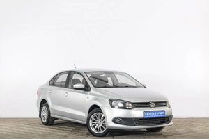Седан Volkswagen Polo 2013 года, 779000 рублей, Тюмень