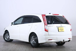 Минивэн Honda Stream 2010 года, 1259000 рублей, Омск