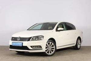 Седан Volkswagen Passat 2014 года, 1489000 рублей, Новосибирск