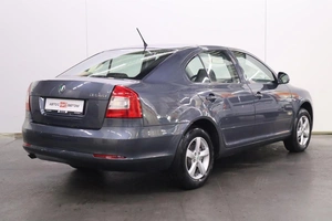 Хэтчбек Skoda Octavia 2013 года, 990000 рублей, Брянск