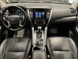 Внедорожник Mitsubishi Pajero Sport 2021 года, 4500000 рублей, Красноярск