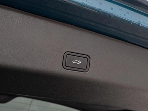 Внедорожник Geely Monjaro 2023 года, 3440000 рублей, Краснодар