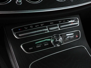 Седан Mercedes-benz E-класс 2019 года, 3625000 рублей, Минеральные Воды