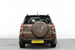 Внедорожник Toyota RAV4 2010 года, 1589000 рублей, Барнаул