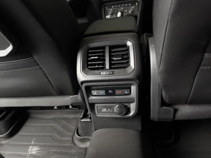 Внедорожник Volkswagen Tiguan 2018 года, 2990000 рублей, Нижневартовск