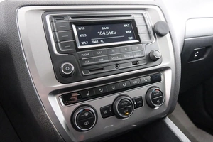 Седан Volkswagen Jetta 2017 года, 1399000 рублей, Красноярск