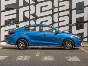 Седан Kia Rio 2017 года, 1300000 рублей, Краснодар