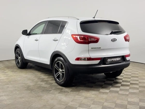Внедорожник Kia Sportage 2011 года, 1035100 рублей, Казань