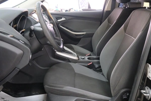 Хетчбэк Ford Focus 2011 года, 699000 рублей, Омск