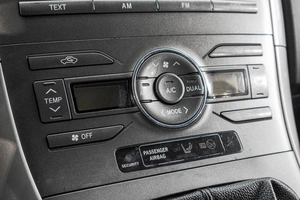 Хетчбэк Toyota Auris 2007 года, 599000 рублей, Барнаул