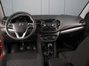 Седан ВАЗ (LADA) Vesta 2019 года, 914000 рублей, Омск