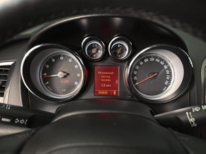 Хетчбэк Opel Astra 2011 года, 959000 рублей, Ставрополь