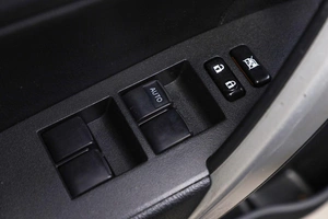 Седан Toyota Corolla 2013 года, 1189000 рублей, Новосибирск