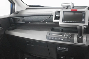 Минивэн Honda Freed 2010 года, 1059000 рублей, Кемерово
