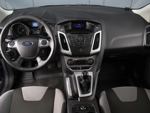 Универсал Ford Focus 2012 года, 810000 рублей, Омск