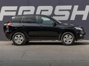 Внедорожник Toyota RAV4 2010 года, 1299000 рублей, Краснодар