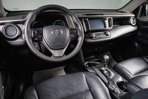 Внедорожник Toyota RAV4 2017 года, 2659000 рублей, Сургут