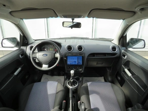 Хэтчбек Ford Fusion 2010 года, 690000 рублей, Брянск