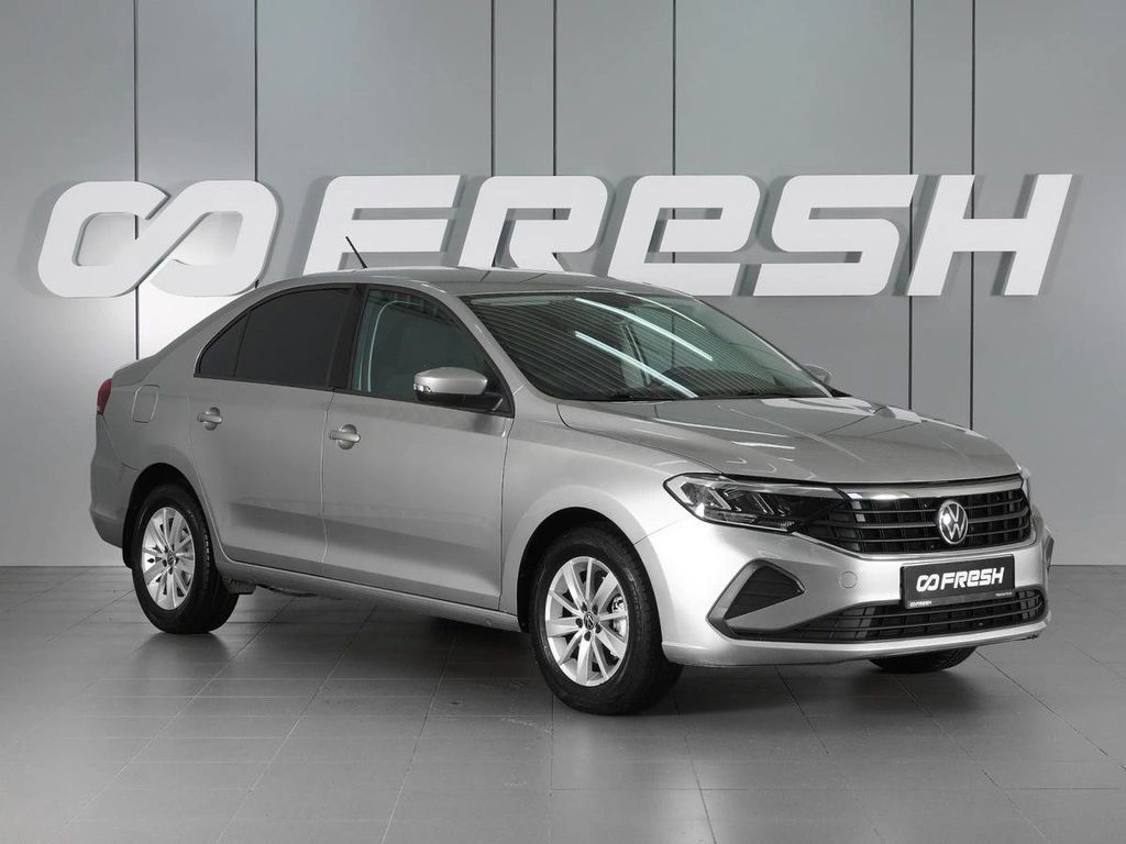 Лифтбек Volkswagen Polo 2021 года, 1769000 рублей, Красный Пахарь