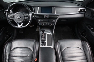 Седан Kia Optima 2017 года, 1779000 рублей, Оренбург