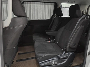 Минивэн Toyota Esquire 2015 года, 1849000 рублей, Красноярск