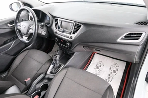 Седан Hyundai Solaris 2019 года, 1499000 рублей, Красноярск