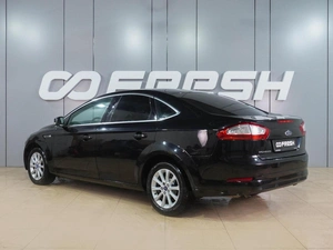 Седан Ford Mondeo 2013 года, 1099000 рублей, Воронеж