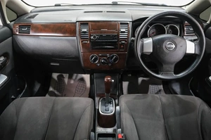 Седан Nissan Tiida Latio 2004 года, 499000 рублей, Новокузнецк
