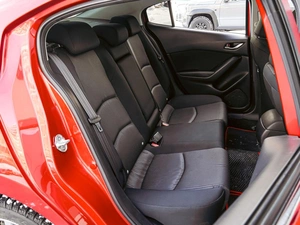 Седан Mazda 3 2014 года, 1398000 рублей, Краснодар