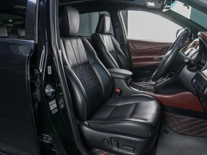 Внедорожник Toyota Harrier 2018 года, 2649000 рублей, Сургут