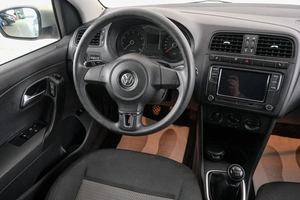 Седан Volkswagen Polo 2011 года, 699000 рублей, Красноярск