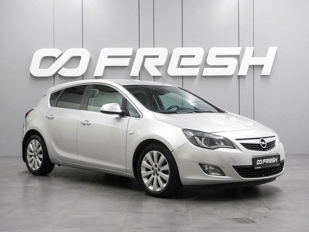 Хетчбэк Opel Astra 2010 года, 619000 рублей, Воронеж