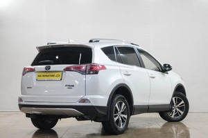 Внедорожник Toyota RAV4 2016 года, 2259000 рублей, Новокузнецк
