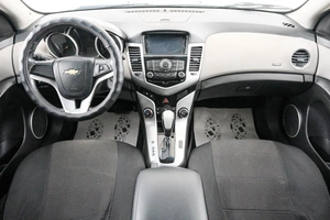 Седан Chevrolet Cruze 2011 года, 749000 рублей, Красноярск