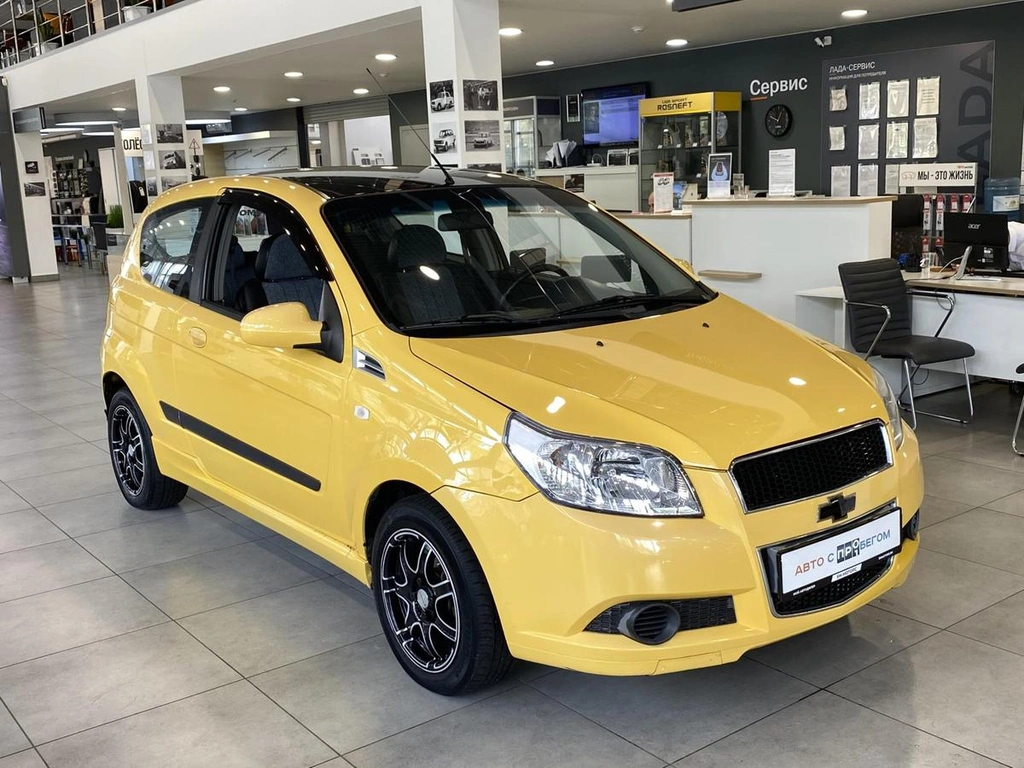 Хэтчбек Chevrolet Aveo 2009 года, 625000 рублей, Орёл