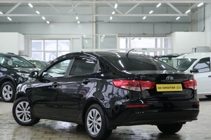 Седан Kia Rio 2016 года, 1009000 рублей, Омск