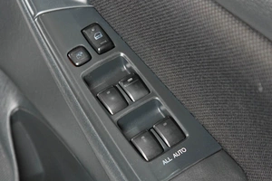 Хетчбэк Toyota Allex 2004 года, 619000 рублей, Тюмень