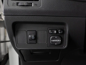 Седан Toyota Corolla 2011 года, 1049000 рублей, Тюмень