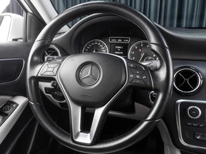 Хетчбэк Mercedes-benz A-класс 2013 года, 1429000 рублей, Тюмень