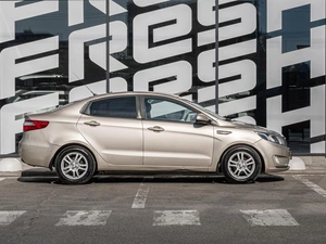 Седан Kia Rio 2012 года, 699000 рублей, Краснодар