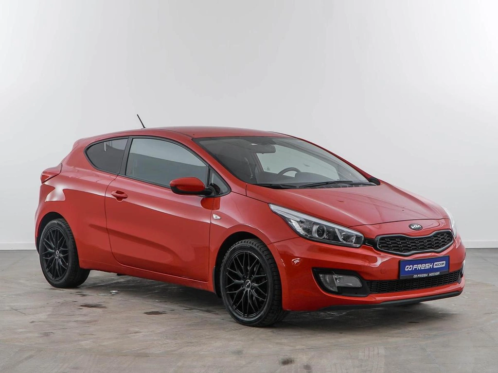 Хетчбэк Kia Ceed 2015 года, 1389050 рублей, Москва