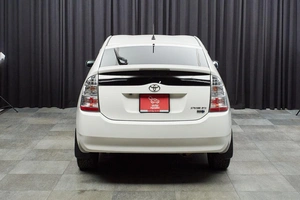 Лифтбек Toyota Prius 2011 года, 919999 рублей, Красноярск